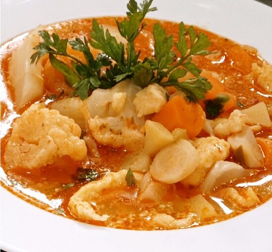 tejfölös karfiolleves